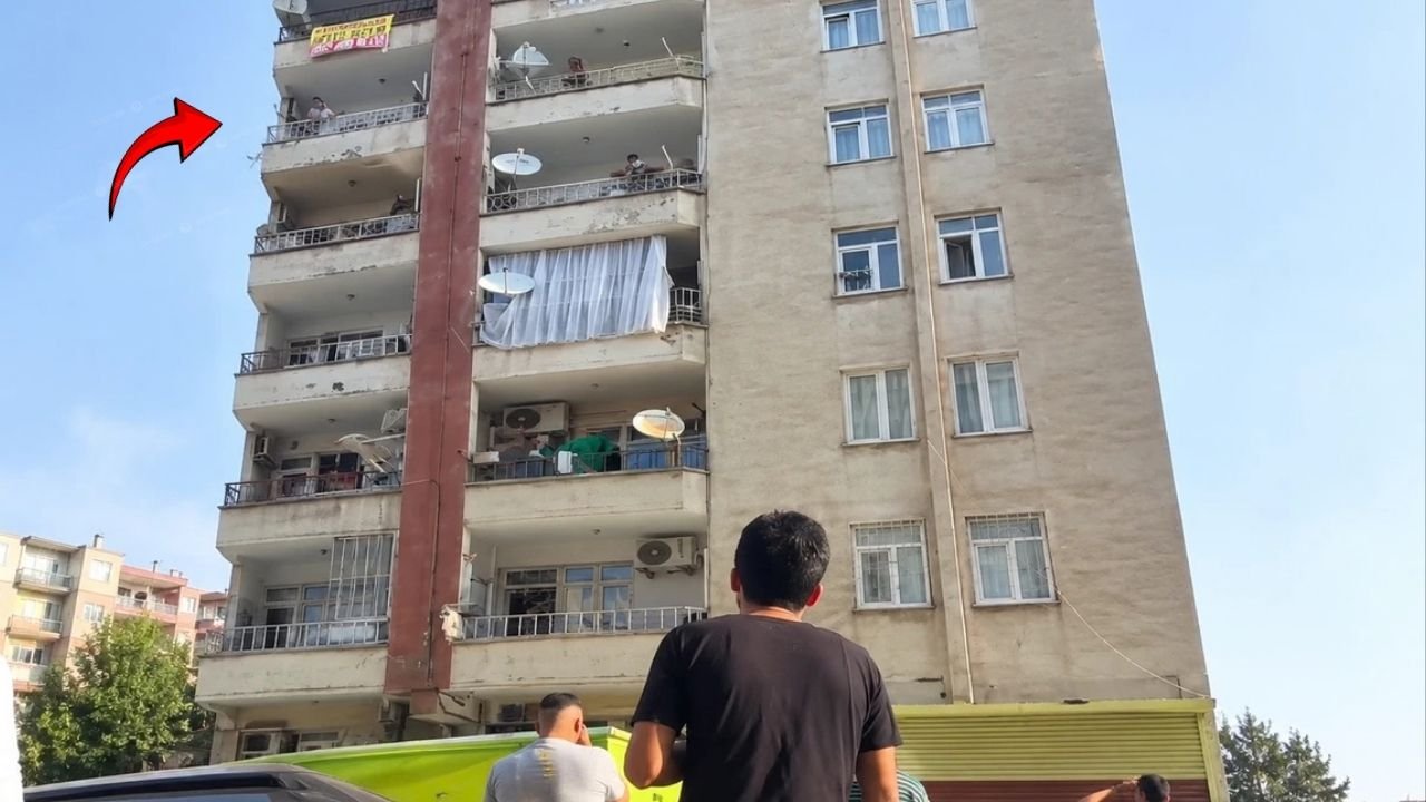 Diyarbakır’da dehşete düşüren olay: Çocuklarını balkondan atmaya kalkıştı!