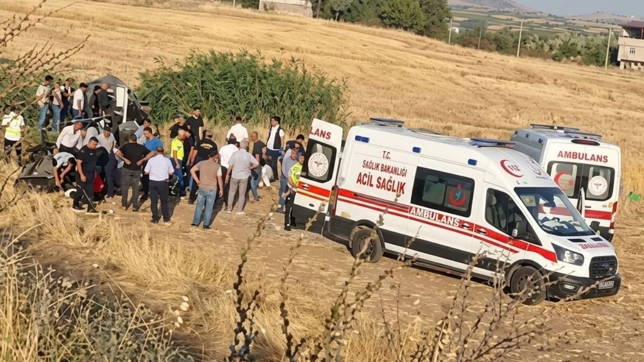 Diyarbakır Lice’de feci kaza: Yaralılar var