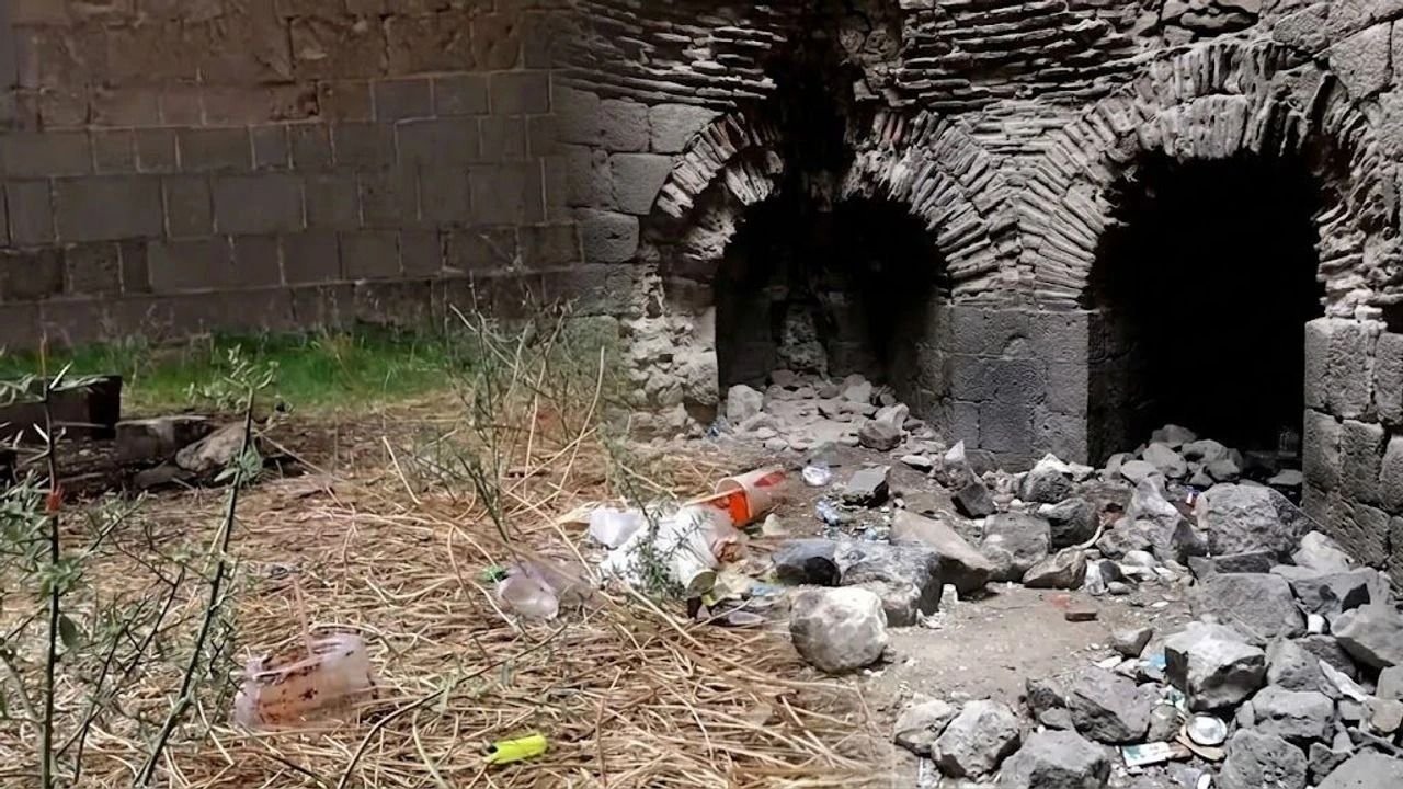 Diyarbakır Surları’nda alarm: Tarihi miras çöpler ve tahribatla karşı karşıya