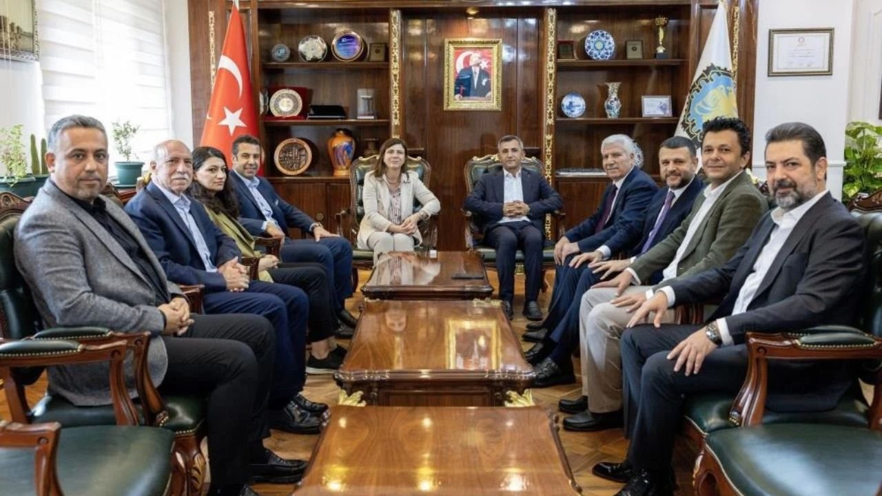Yıllar sonra bir ilk; AK Parti'den Diyarbakır Büyükşehir’e nezaket ziyareti