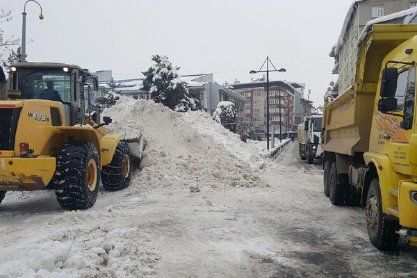 Video Haber - Kar nedeniyle kapanan 242 köy yolu ulaşıma açıldı