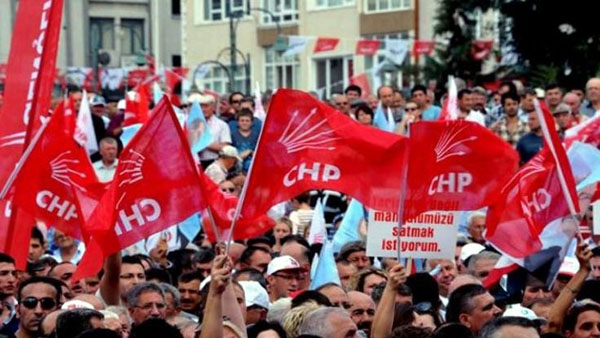 Diyarbakır'da CHP İl Başkanı ve 24 yönetici görevden alındı