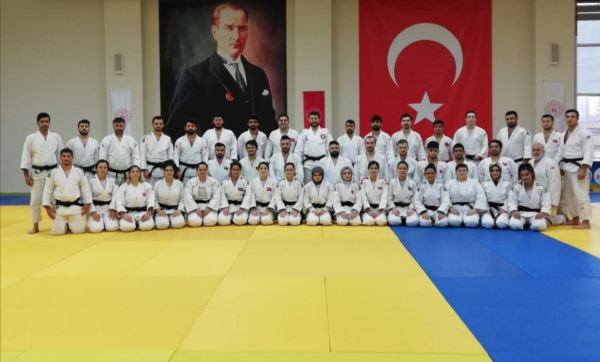 Diyarbakır’da judo antrenörlük kursu
