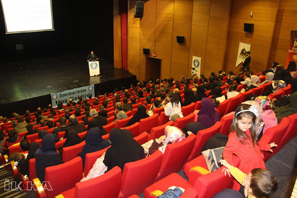 VİDEO HABER - İDEV ‘Sosyal Medya’ konulu seminer düzenledi