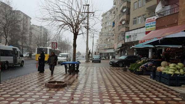 Diyarbakır’da kar yağışı