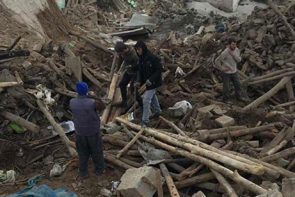VİDEO HABER - İran’daki deprem, Van'ı vurdu:  9 ölü