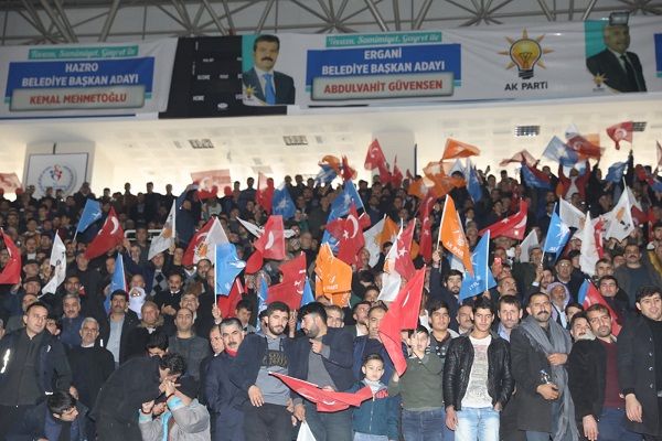 AK Parti Diyarbakır adaylarını tanıttı