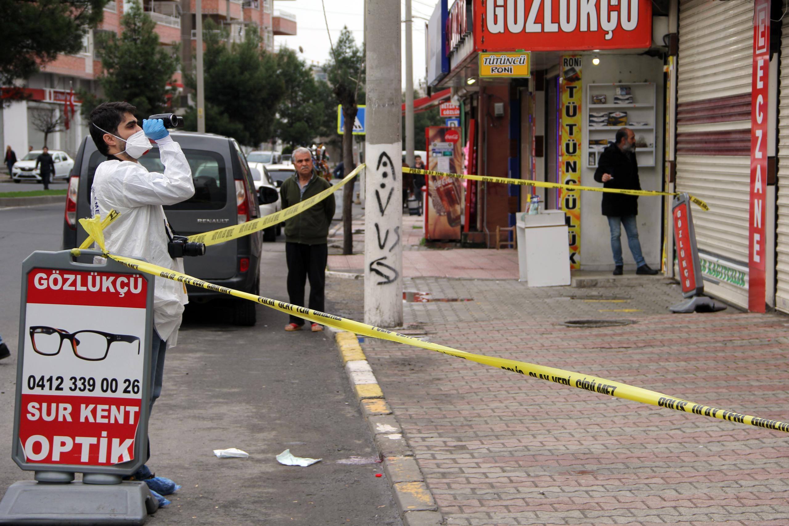 Yol ortasında kurşun yağmuru!