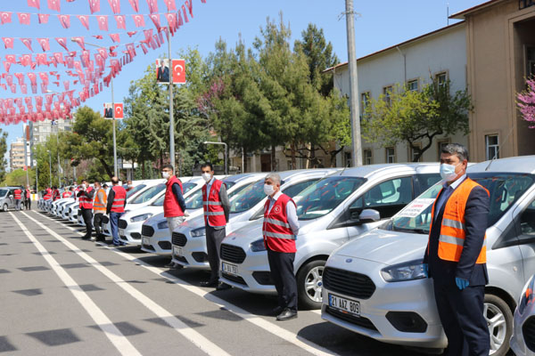 Vefa Sosyal Destek Gruplarında hizmet için 31 araç hibe edildi