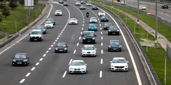 Bugünden itibaren geçerli; Otoyol ve köprü geçiş ücretlerine zam geldi