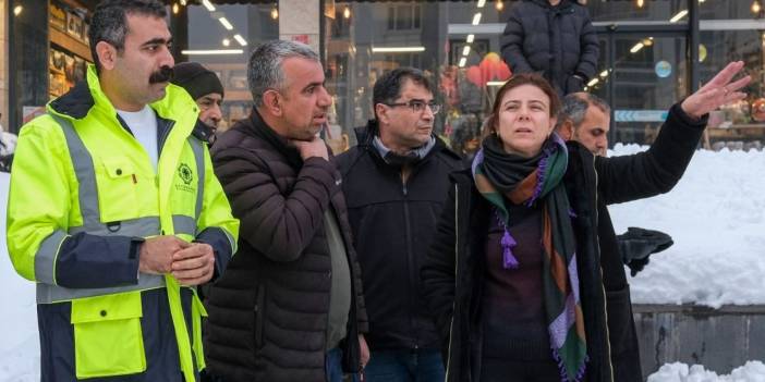 Diyarbakır’da kar krizi | Büyükşehir sessizliğini bozdu; AK Parti ve HÜDA PAR'a tepki