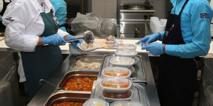 Diyarbakır'daki hastane yemek ihalelerine Bakanlık incelemesi: 'Usulsüzlük ve kamu zararı' iddiaları