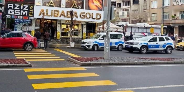 Diyarbakır’da kuyumcuya silahlı saldırı