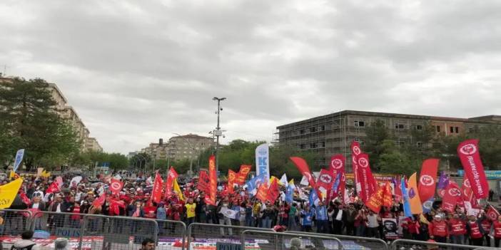 Emekçiler Diyarbakır İstasyon Meydanı’ndan seslendi;  Kaynaklar savaşa değil halka ayrılsın!