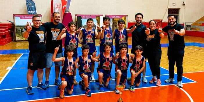 Çamlıca Basketbol’dan şampiyonluk ambargosu: U11’de de zirve onların!