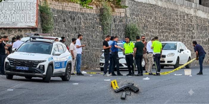 Diyarbakır’da tartıştığı müşteriyi kilometrelerce kovalayıp kurşun yağdırdı!