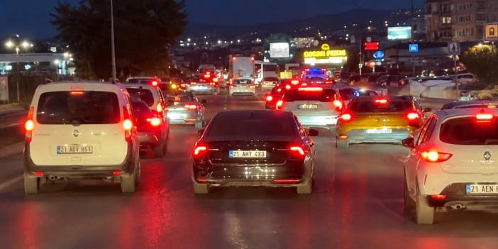 Görüntüler Diyarbakır'dan; Herkes fermuar oldu, o bencillikte ısrar etti!