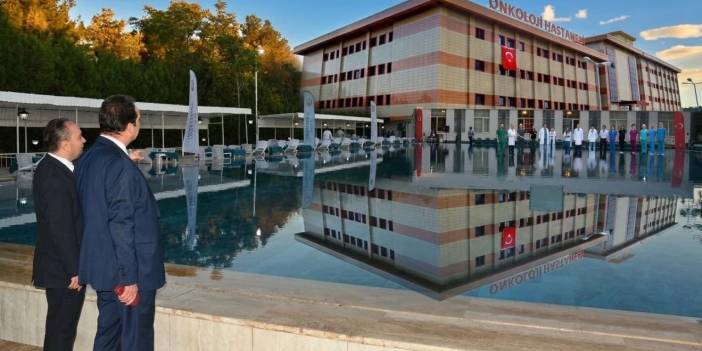 Dicle Üniversitesi’nde ‘yatırım önceliği’ tepkisi: Onkoloji hastaları sıra beklerken havuza milyonlarca lira