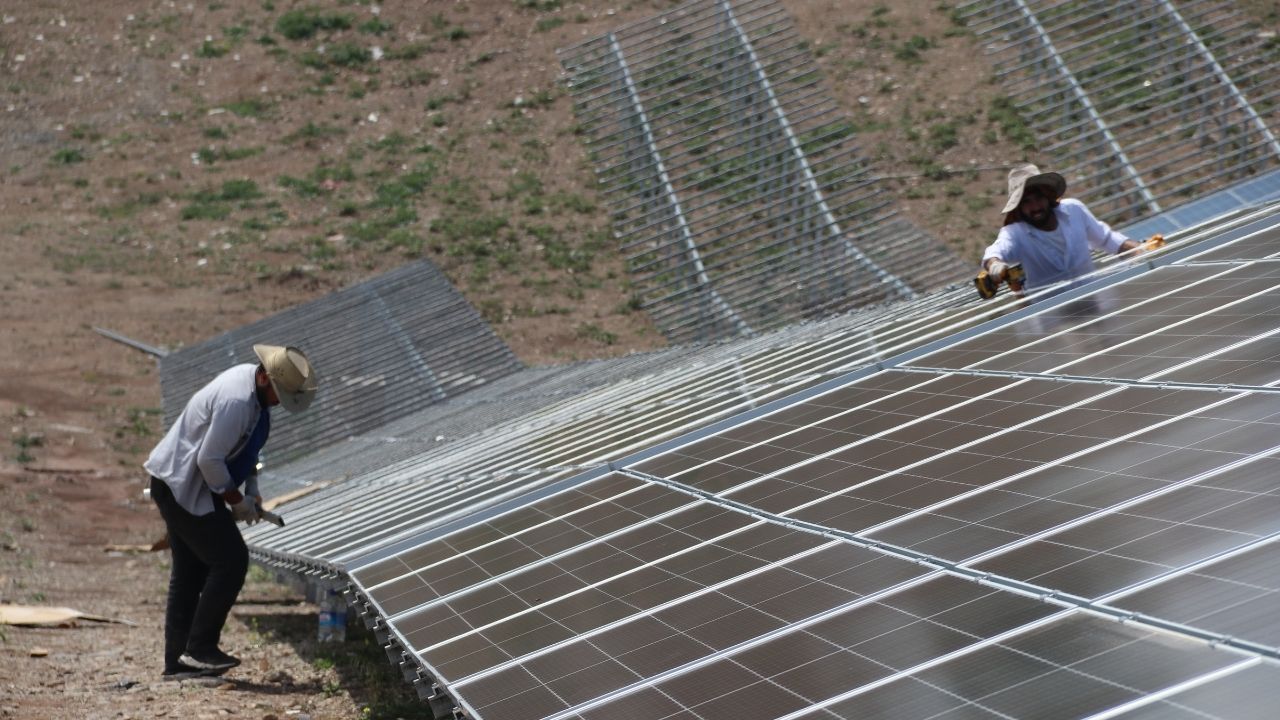 gunes-enerjisi-dicle-guniversitesi2.jpg