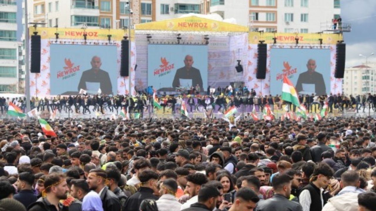nevroz-ocalan.jpg