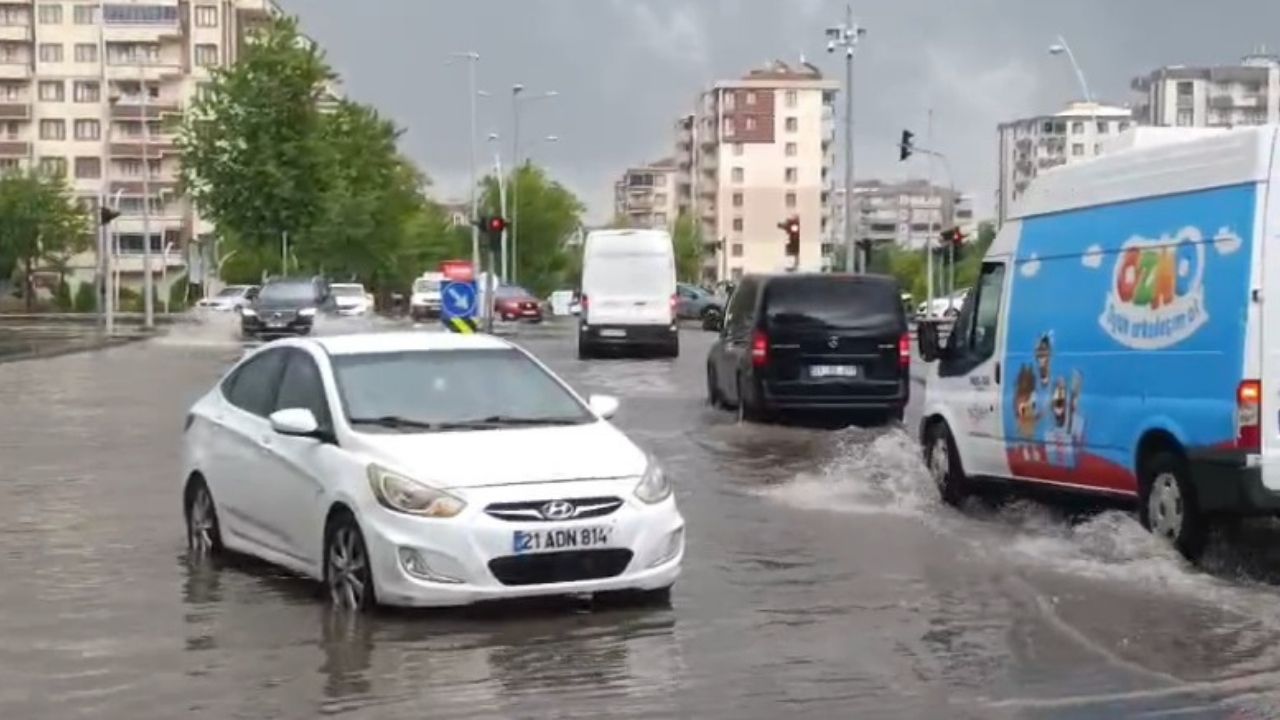 diyarbakir-saganak-yagmur2.jpg