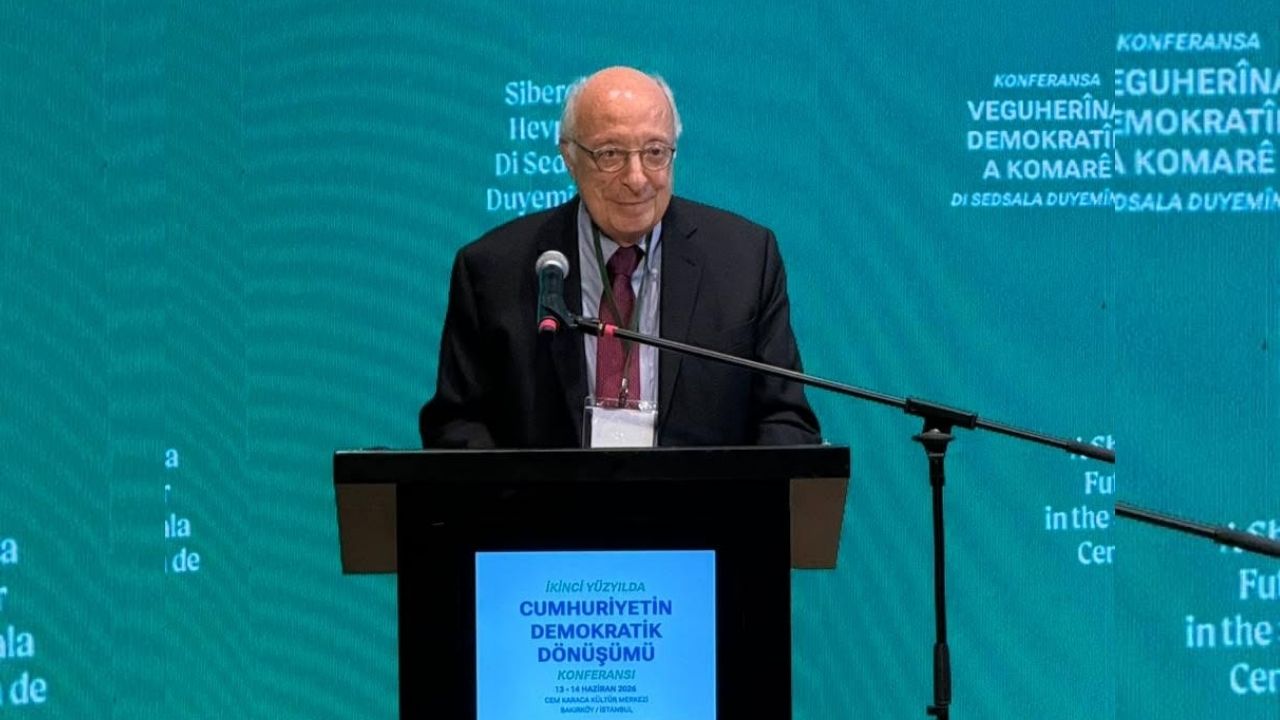 demokratik-donusum-konferansi-riza-turmen.jpg