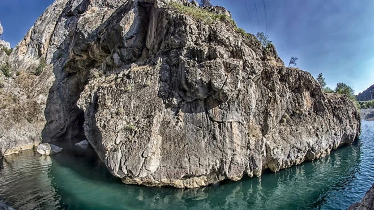 birkleyn-magaralari-arsiv2.jpg