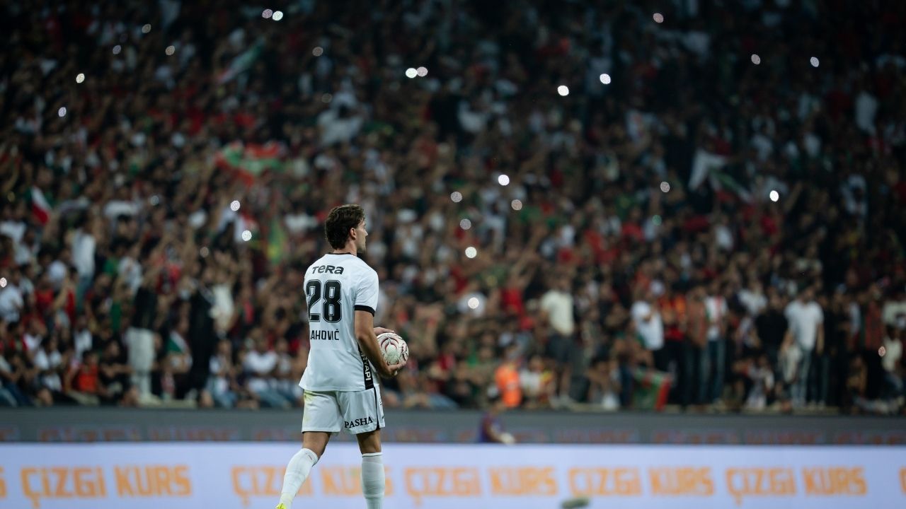 amedspor-besiktas-taraftar.jpg